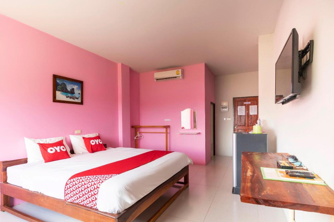 Oyo 632 Thanagrit Apartelle Tha Mai Bagian luar foto