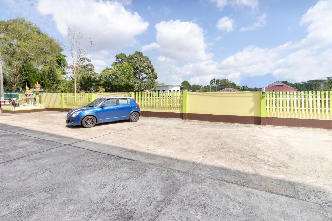 Oyo 632 Thanagrit Apartelle Tha Mai Bagian luar foto